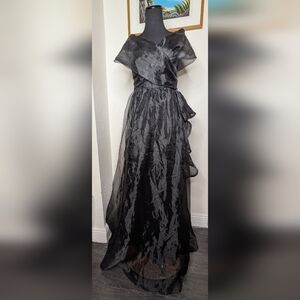 Miss Ord Tulle Black Off Shoulder Lined Maxi Side Slit Formal Dress Size Small